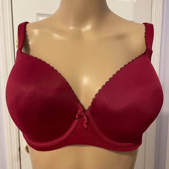 EUC Triumph 38D red tshirt bra - Picture 1 of 3